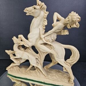 Vintage Detailed Sculpture of Diana Huntress on Horse, Equestrian Hunting Decor